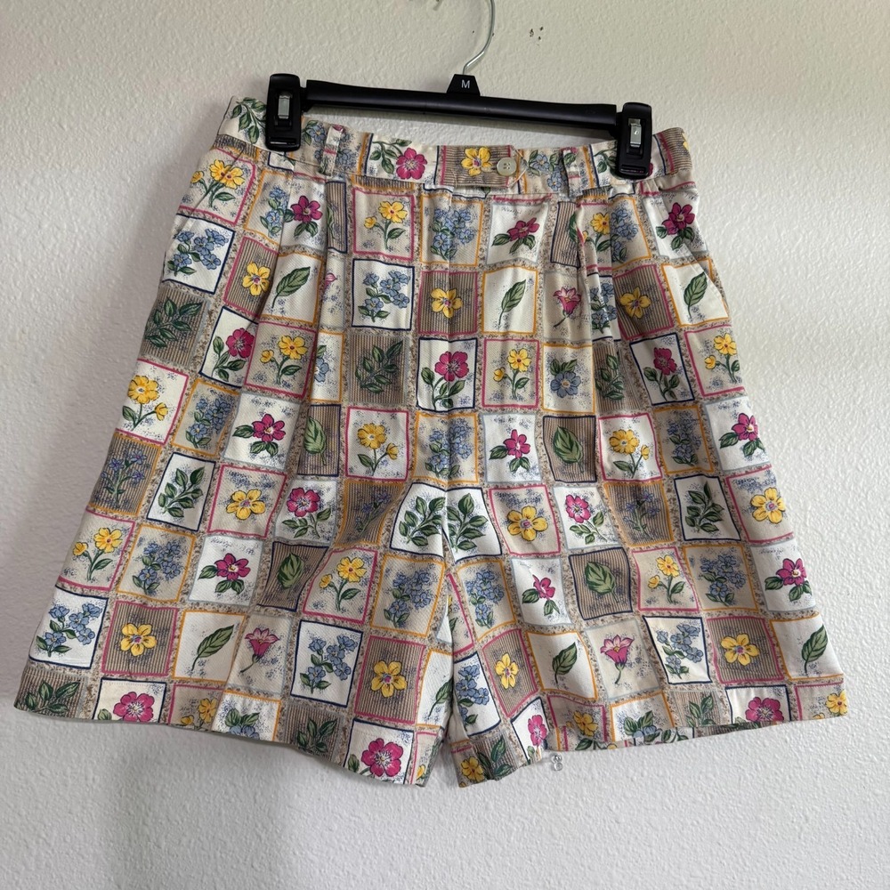 Charter Club Floral Shorts Womens Vintage Size 12 28" Pleated  High-Rise Classic